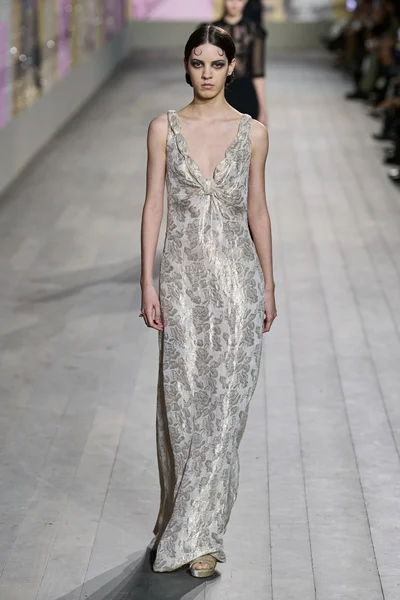 Look 44